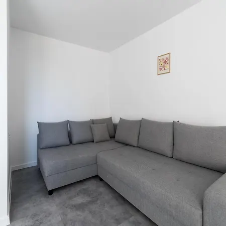 Red Accent Cosy Apartment